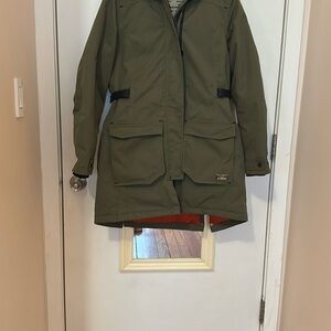 LL Bean Maine Mountain Parka, M